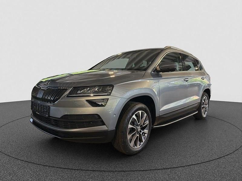 Grau Gebraucht 2020 Skoda Karoq Drive SUV | 23.490 € (Etwas zu teuer) - Bild 1/4