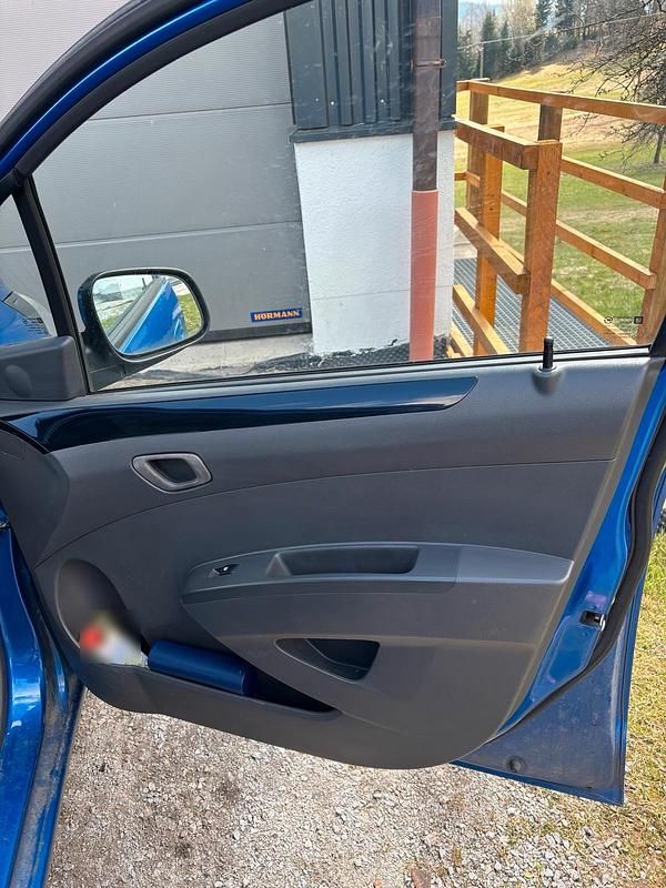 Gebraucht Chevrolet Spark 66 PS (48 kW) 2010 Blau Kleinwagen