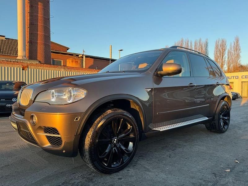 Braun Gebraucht 2011 BMW X5 Sport Line SUV | 18.900 € (Etwas zu teuer) - Bild 1/4