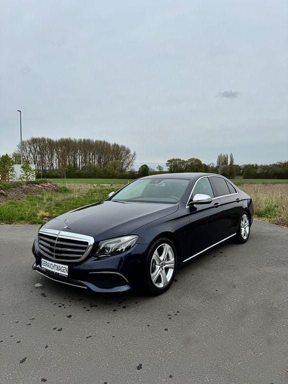 Gebraucht Mercedes E250 Exclusive 211 PS (155 kW) 2017 Blau Limousine