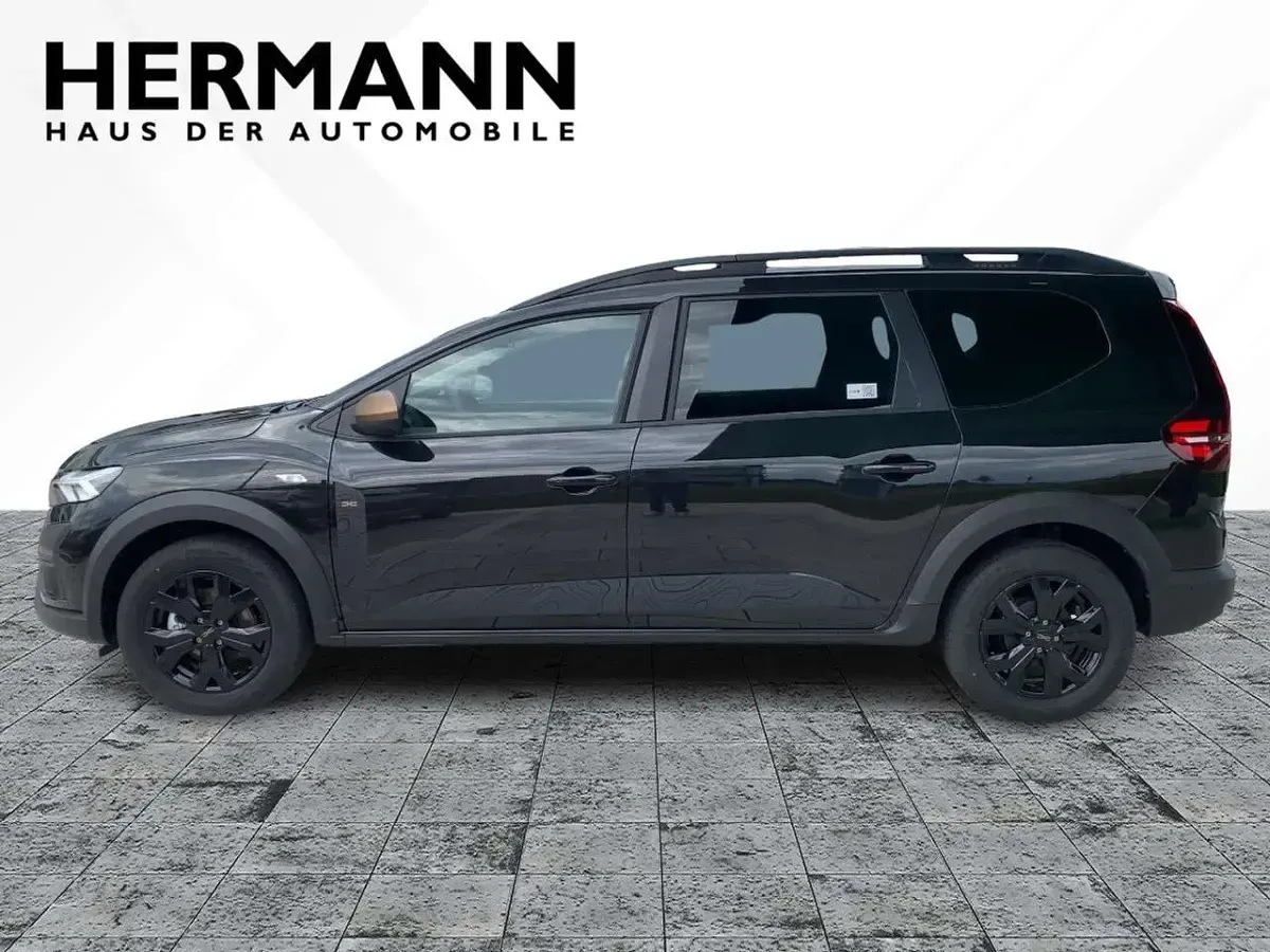 Neu Dacia Jogger Extreme 141 PS (103 kW) 2025 Perlmuttschwarz metallic (sch Van / Kleinbus