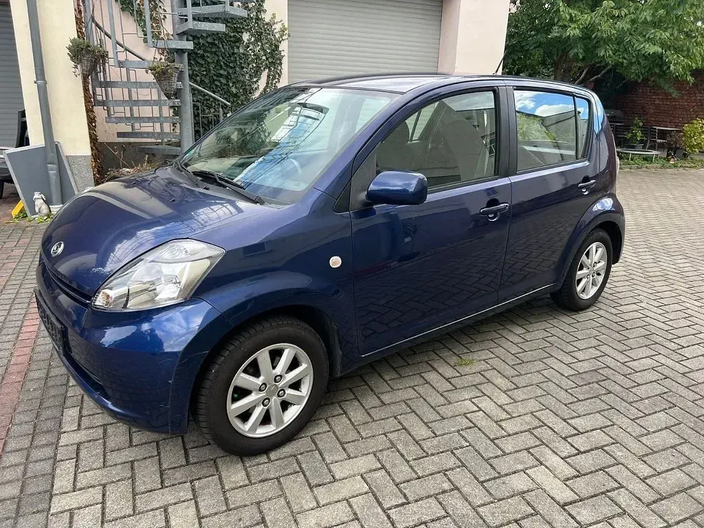 Gebraucht Daihatsu Sirion 87 PS (63 kW) 2005 Blau Kleinwagen