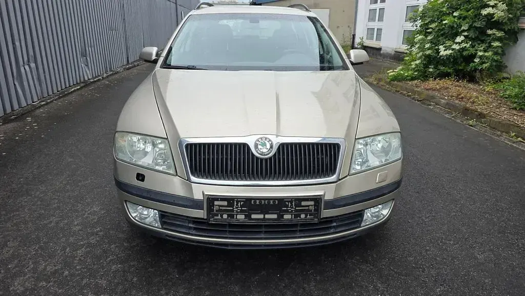 Gebraucht Skoda Octavia Elegance 150 PS (110 kW) 2006 Braun Kombi