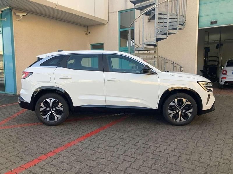 Gebraucht Renault Austral Equilibre 140 PS (102 kW) 2023 Arktis weiß SUV