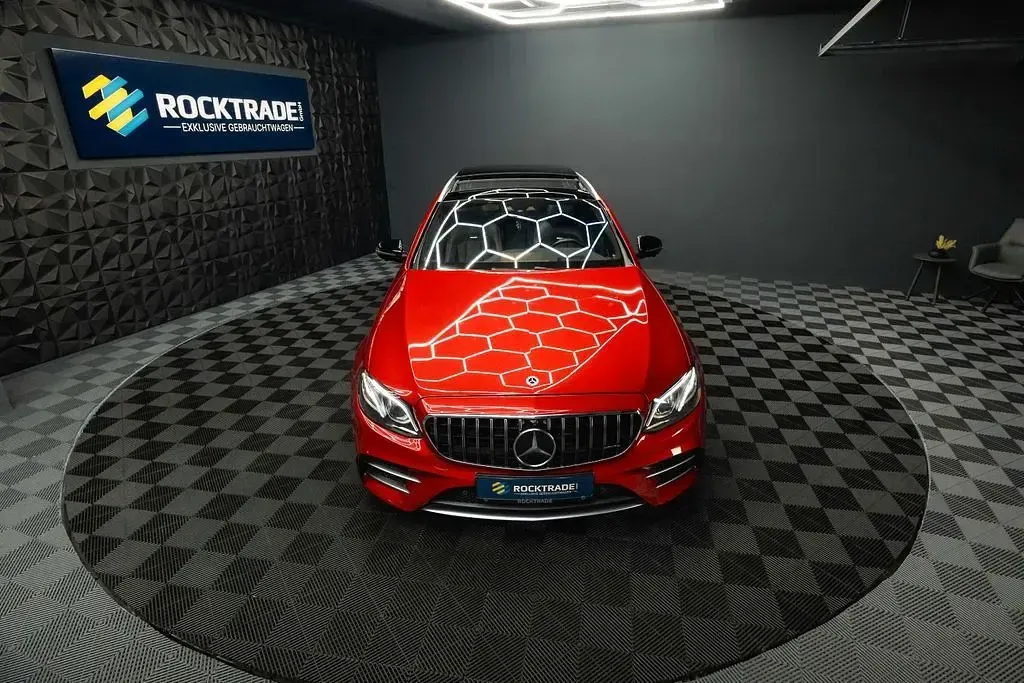 Gebraucht Mercedes E43 AMG AMG 401 PS (294 kW) 2018 Rot Limousine
