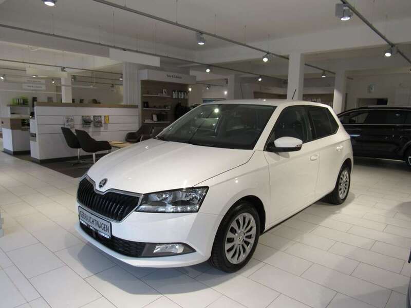 Candyweiss Gebraucht 2020 Skoda Fabia Ambition Kleinwagen | 13.989 € (Etwas zu teuer) - Bild 1/4