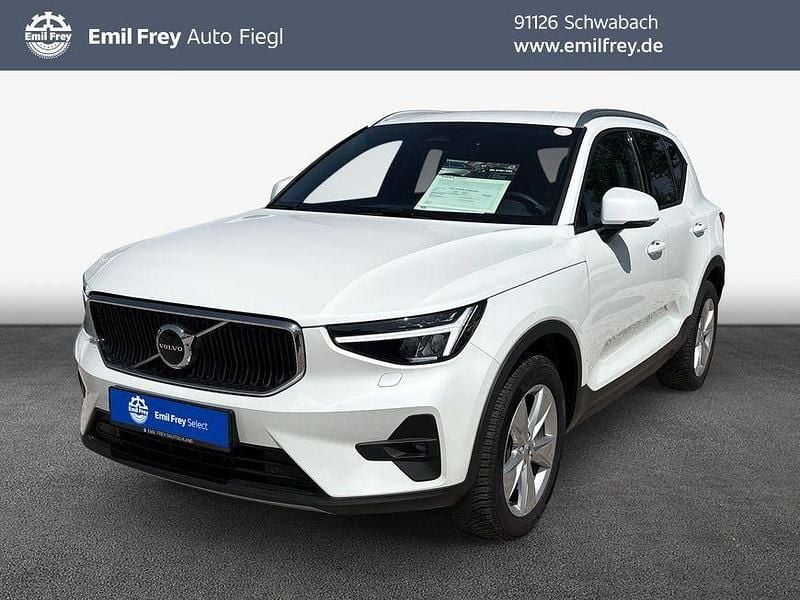 Crystal weißperleffekt Gebraucht 2024 Volvo XC40 Core SUV | 31.450 € (Superpreis) - Bild 1/4