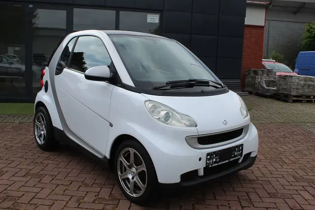Gebraucht Smart ForTwo Coupé 71 PS (52 kW) 2010 Weiß Coupé