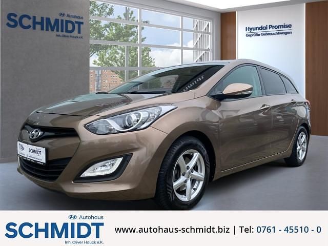 Gebraucht Hyundai i30 Classic 99 PS (72 kW) 2013 Braun Kombi