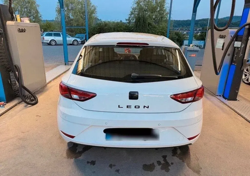 Gebraucht Seat Leon 110 PS (80 kW) 2017 Weiß Limousine