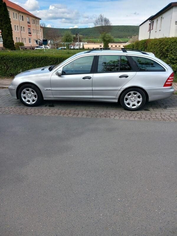 Silber Gebraucht 2004 Mercedes C180 Classic Kombi | 1.850 € (Guter Preis) - Bild 1/4