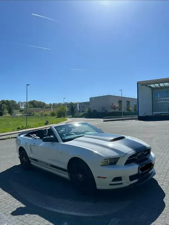 Occasion Ford Mustang 305 ch (224 kW) 2013 Blanc Cabriolet