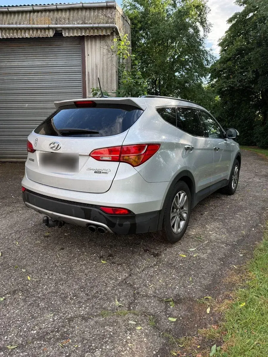 Gebraucht Hyundai Santa Fe Premium 197 PS (144 kW) 2014 Silber SUV