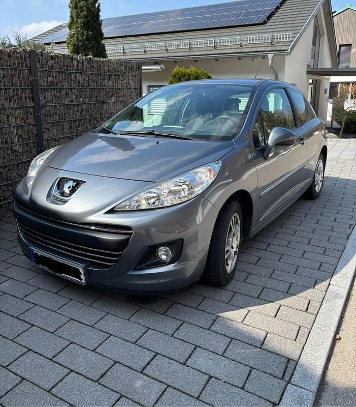 Gebraucht Peugeot 207 95 PS (69 kW) 2009 Grau Kleinwagen