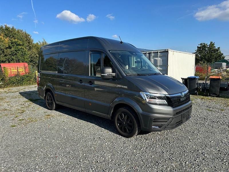 Grau Gebraucht 2024 MAN TGE Van | 48.850 € - Bild 1/4