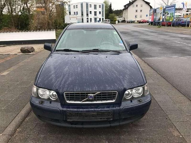Gebraucht Volvo V40 102 PS (75 kW) 2003 Blau Kombi