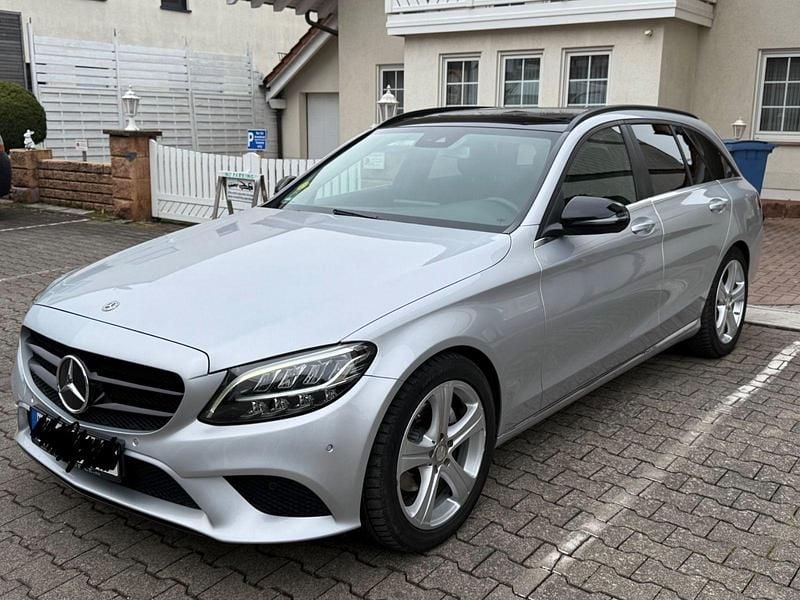 Silber Gebraucht 2020 Mercedes C220 Kombi | 16.900 € (Superpreis) - Bild 1/4