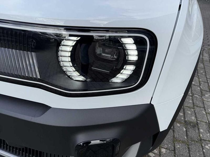 Nouă Renault 4 E-Tech Evolution 89 kW (122 CP) 2025 Alb SUV