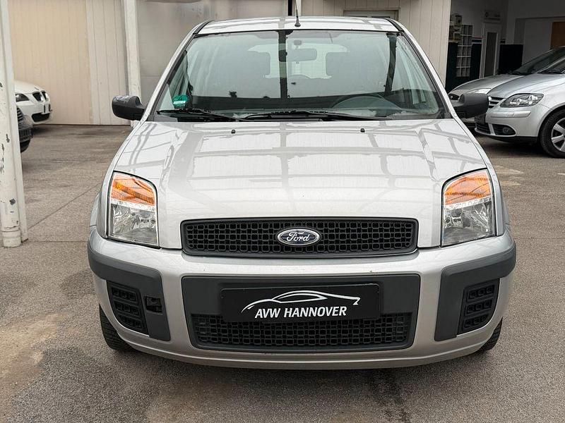 Gebraucht Ford Fusion Fun X 80 PS (58 kW) 2008 Silber Kleinwagen