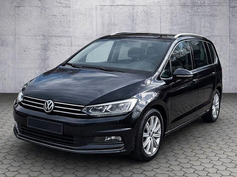 Gebraucht VW Touran Highline 190 PS (139 kW) 2019 Schwarz Van / Kleinbus
