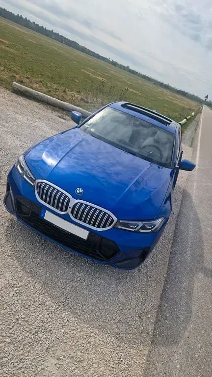 Gebraucht BMW 330e Performance 292 PS (214 kW) 2024 Blau Limousine