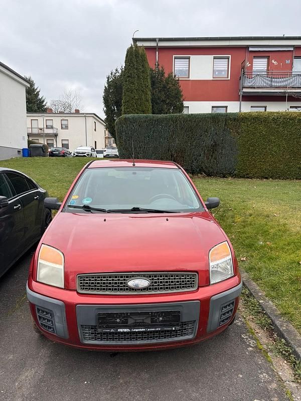 Gebraucht Ford Fusion 70 PS (51 kW) 2002 Rot Kleinwagen