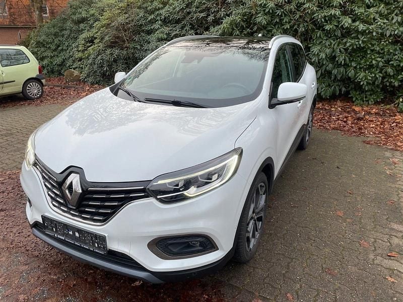 Weiß Gebraucht 2022 Renault Kadjar Techno SUV | 19.900 € (Fairer Preis) - Bild 1/4