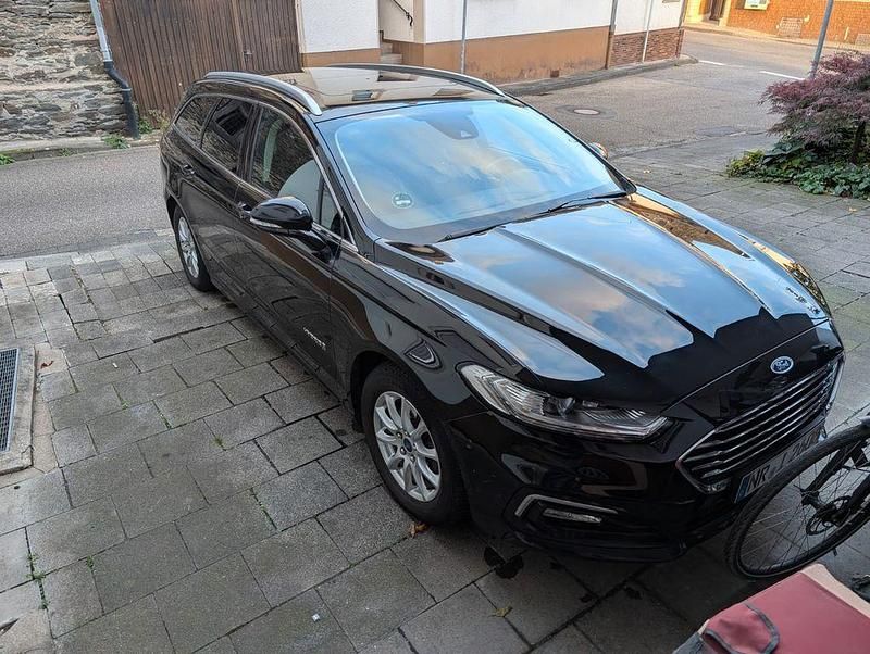 Schwarz Gebraucht 2019 Ford Mondeo Titanium Limousine | 16.500 € (Guter Preis) - Bild 1/4