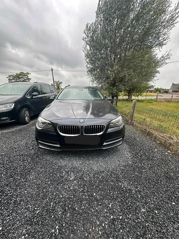Gebraucht BMW 520 194 PS (142 kW) 2015 Braun Kombi