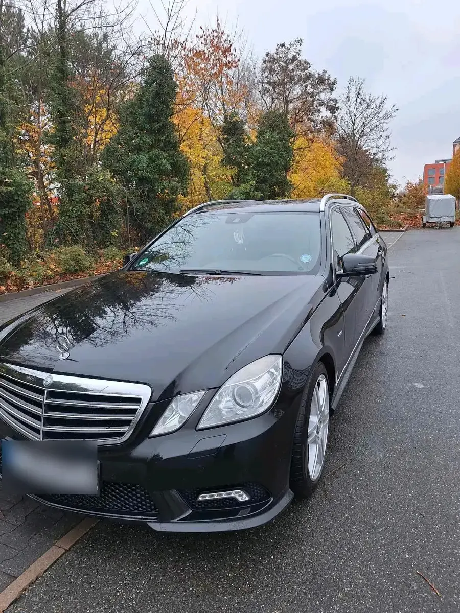 Usata Mercedes E250 205 CV (150 kW) 2009 Nero Berlina