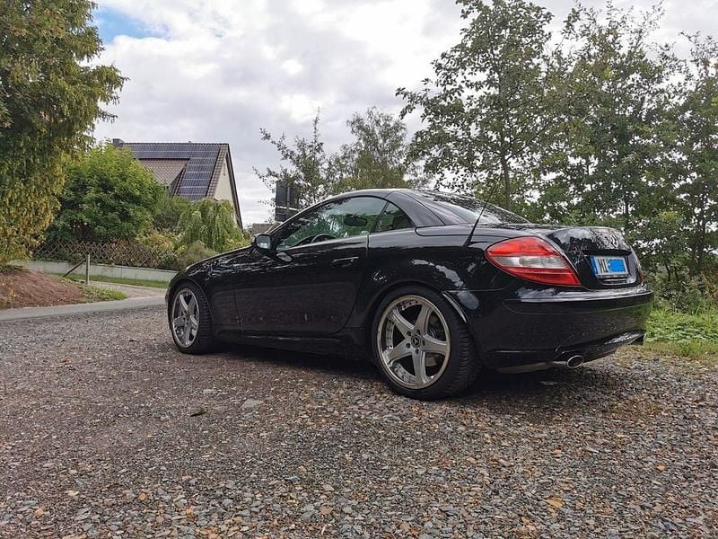 Gebraucht Mercedes SLK350 272 PS (200 kW) 2005 Schwarz Cabrio
