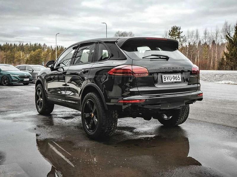 Gebraucht Porsche Cayenne 239 PS (175 kW) 2010 Schwarz SUV
