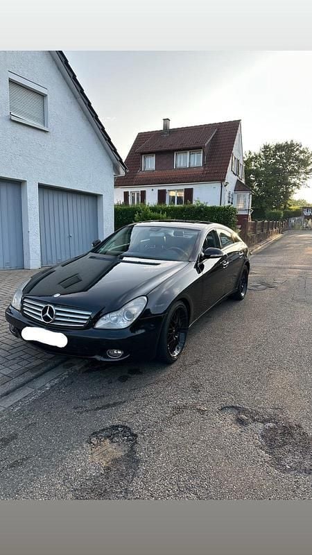 Schwarz Gebraucht 2006 Mercedes CLS350 Limousine | 4.900 € (Superpreis) - Bild 1/4