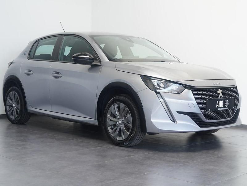 Gebraucht Peugeot e-208 Active 100 kW (136 PS) 2022 Grau Kleinwagen