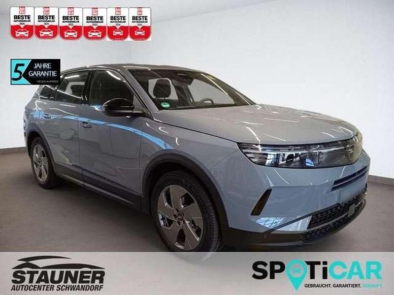 Grafik grau metallic (metallic) Gebraucht 2025 Opel Grandland X Edition SUV | 26.780 € - Bild 1/4