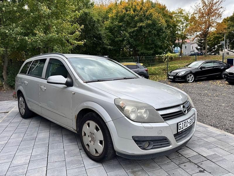 Gebraucht Opel Astra Edition 125 PS (91 kW) 2006 Silber Limousine