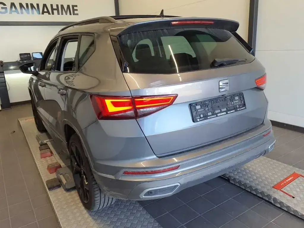 Gebraucht Seat Ateca FR 190 PS (139 kW) 2023 Graphitgrau (metallic) SUV