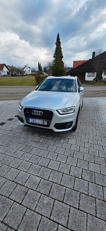 Silber Gebraucht 2012 Audi Q3 Comfort SUV | 14.600 € (Fairer Preis) - Bild 1/4