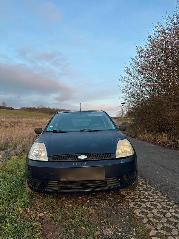Andere farben Gebraucht 2004 Ford Fiesta Kleinwagen | 1.450 € - Bild 1/4