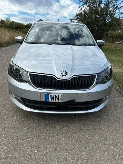 Gebraucht Skoda Fabia Joy 90 PS (66 kW) 2016 Silber Kombi