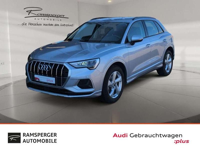 Silber (florettsilber metallic) Gebraucht 2022 Audi Q3 Advanced Plus SUV | 31.880 € (Guter Preis) - Bild 1/1