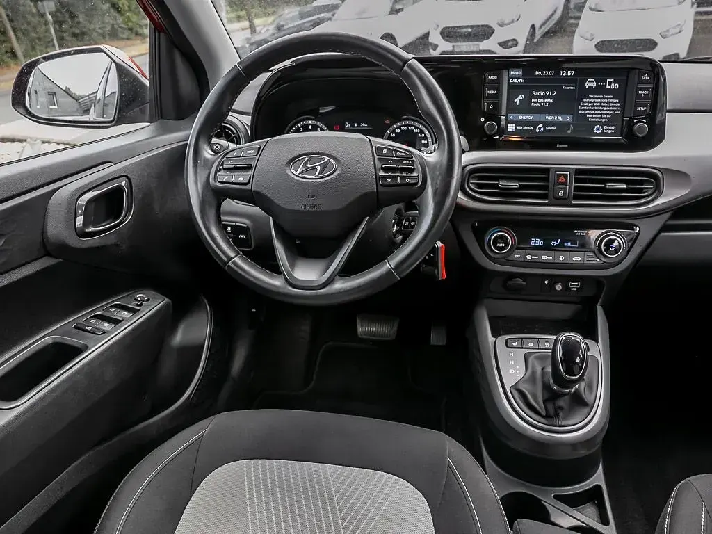 Gebraucht Hyundai i10 Prime 84 PS (61 kW) 2022 Rot Kleinwagen