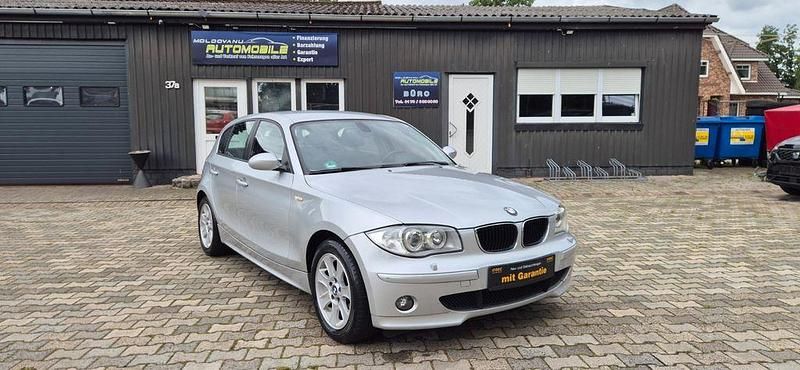 Silber Gebraucht 2004 BMW 118 Sport Line Kleinwagen | 3.499 € (Fairer Preis) - Bild 1/4