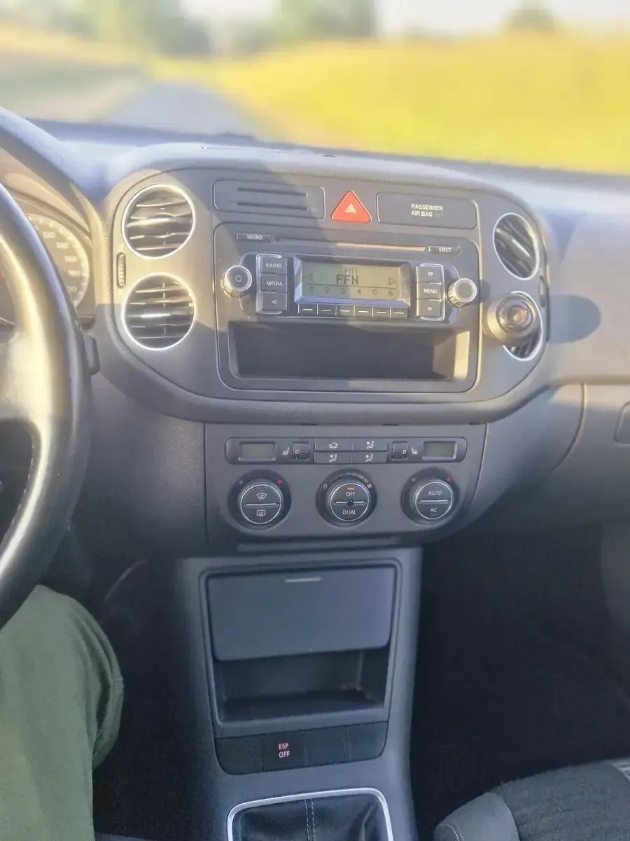 Gebraucht VW Golf Plus Cross 85 PS (62 kW) 2008 Silber Kleinwagen