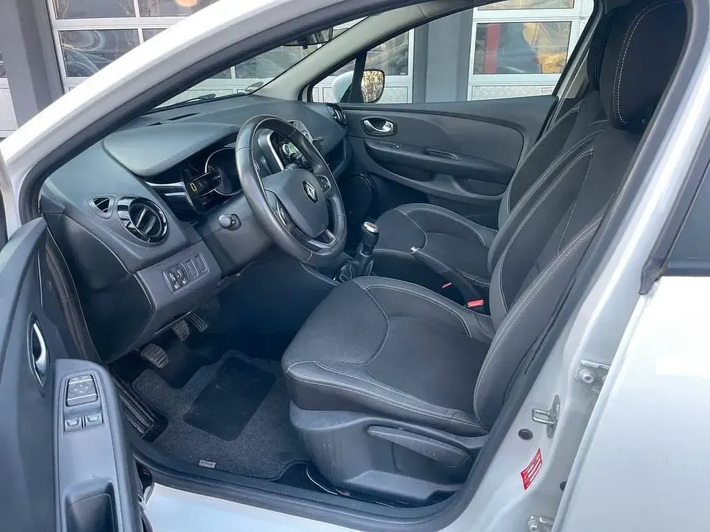 Gebraucht Renault Clio Experience 73 PS (53 kW) 2017 Weiß Limousine