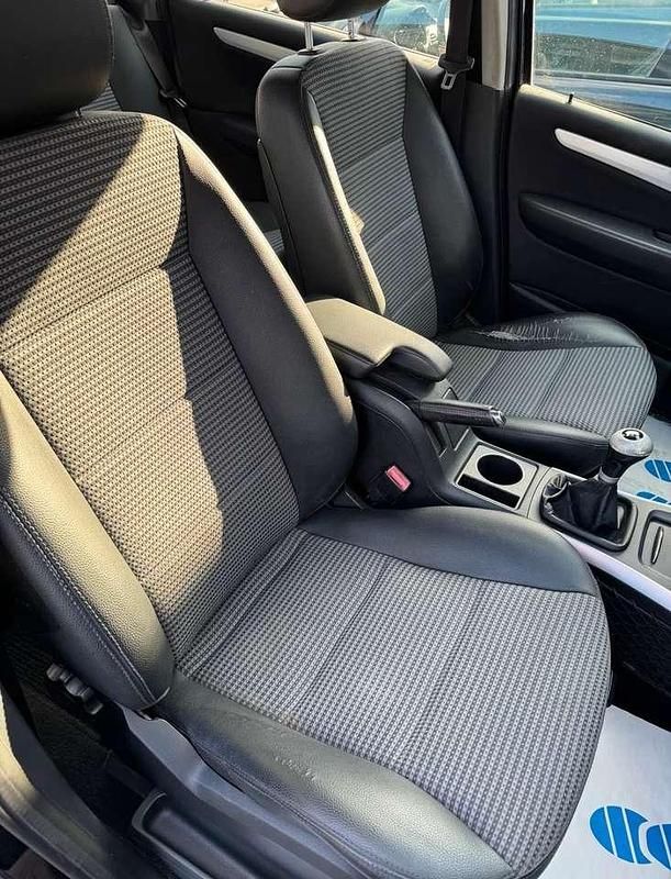 Gebraucht Mercedes B150 95 PS (69 kW) 2007 Van / Kleinbus