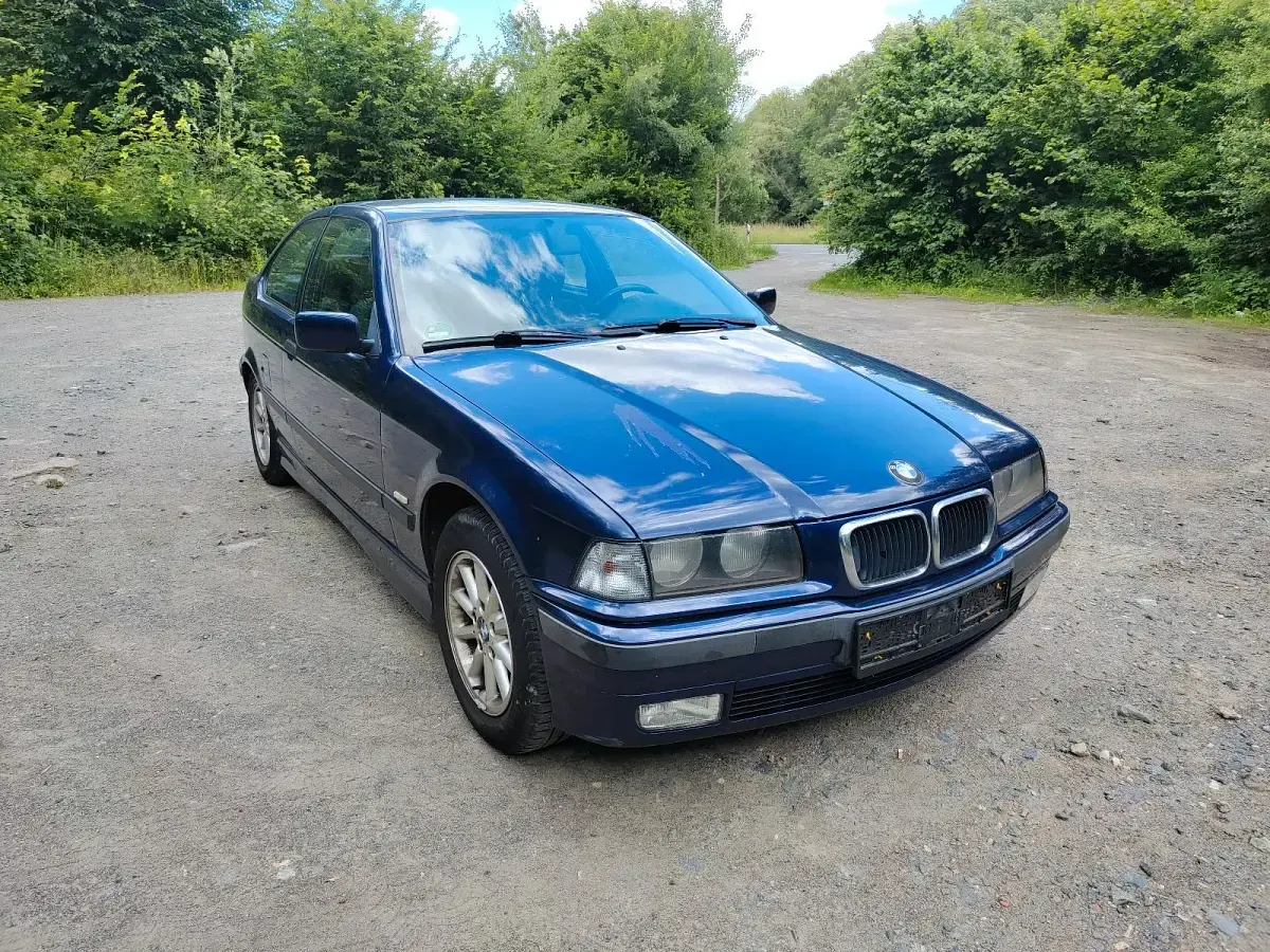 Gebraucht BMW 316 105 PS (77 kW) 2000 Blau Limousine