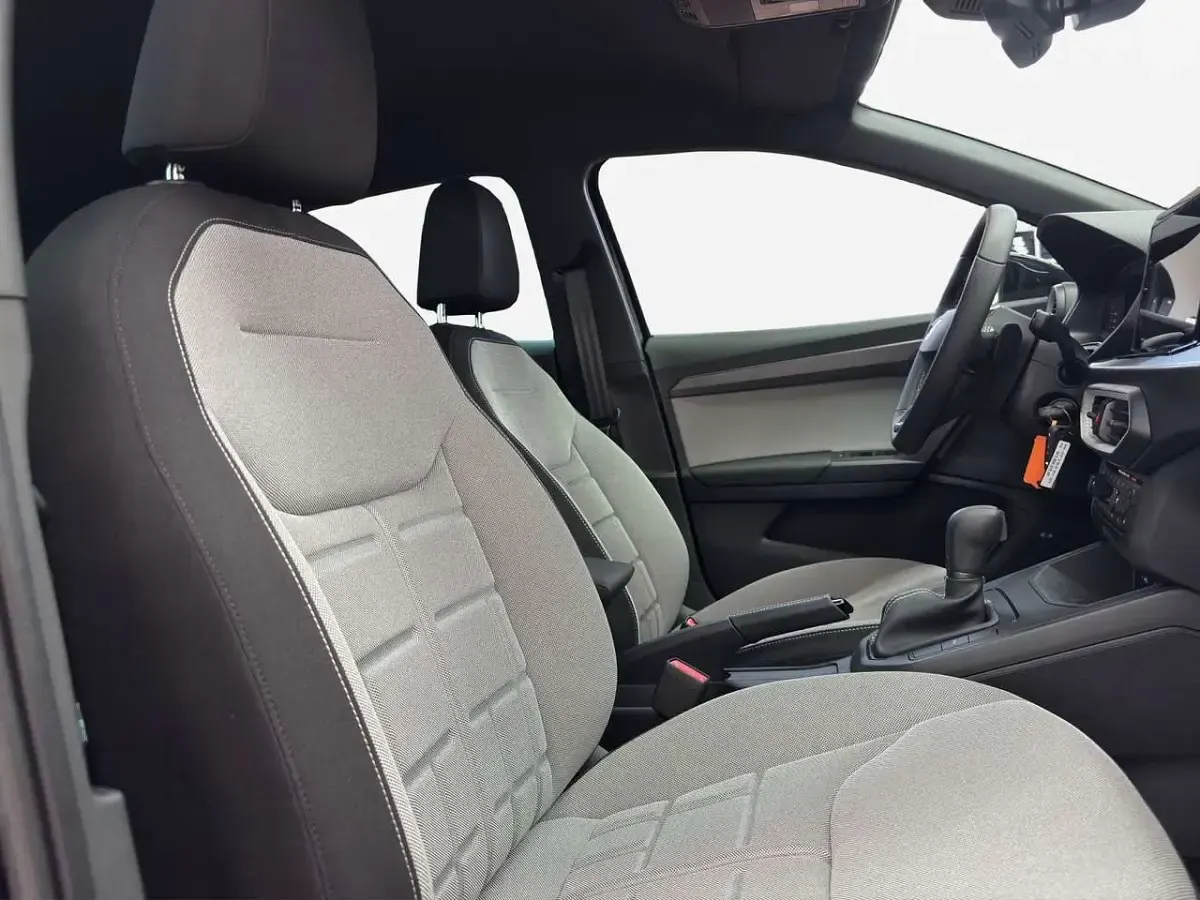 Neu Seat Ibiza FR 116 PS (85 kW) 2026 Midnight schwarz Kleinwagen