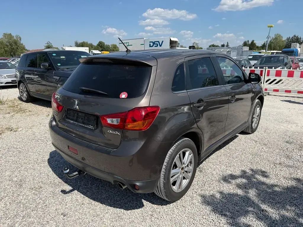 Gebraucht Mitsubishi ASX Edition 150 PS (110 kW) 2014 Braun SUV