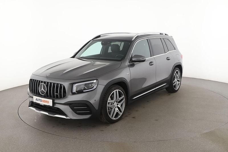 Grau Gebraucht 2020 Mercedes GLB35 AMG SUV | 42.240 € (Fairer Preis) - Bild 1/3